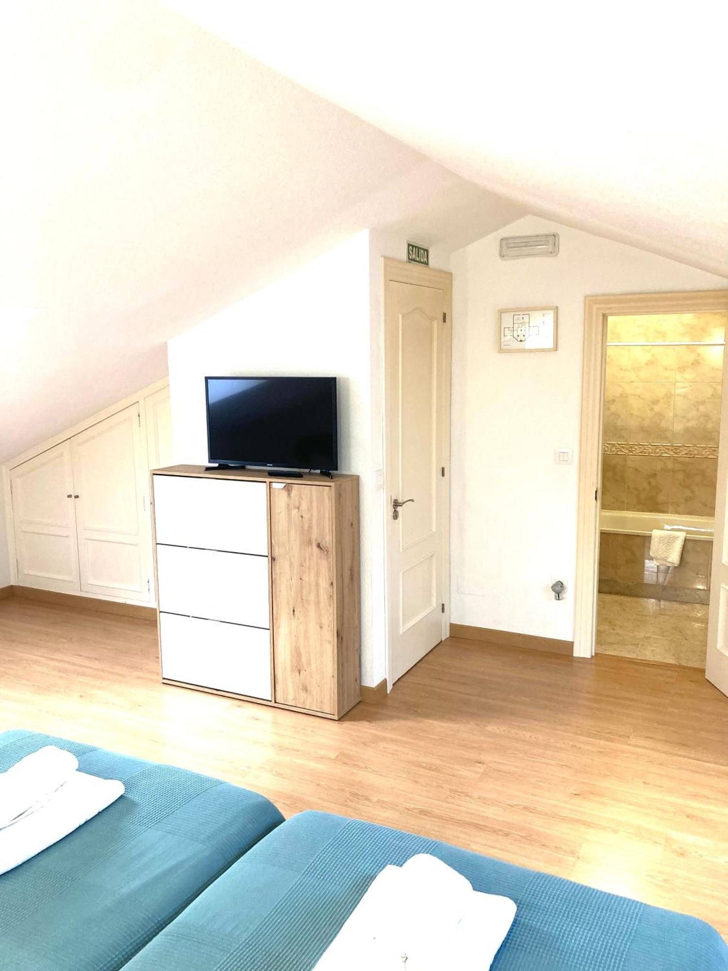 Somo Surfskate Hostel Кастанедо Экстерьер фото