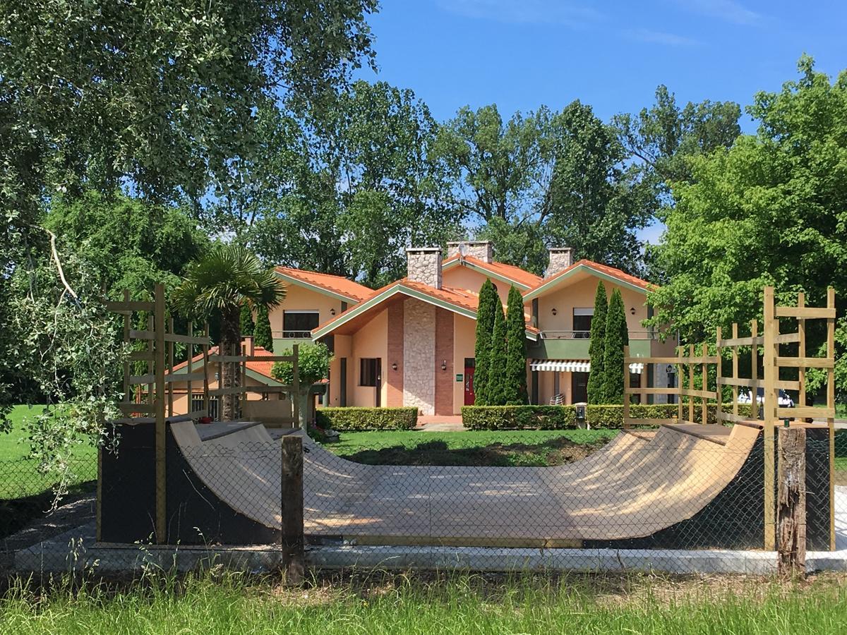 Somo Surfskate Hostel Кастанедо Экстерьер фото