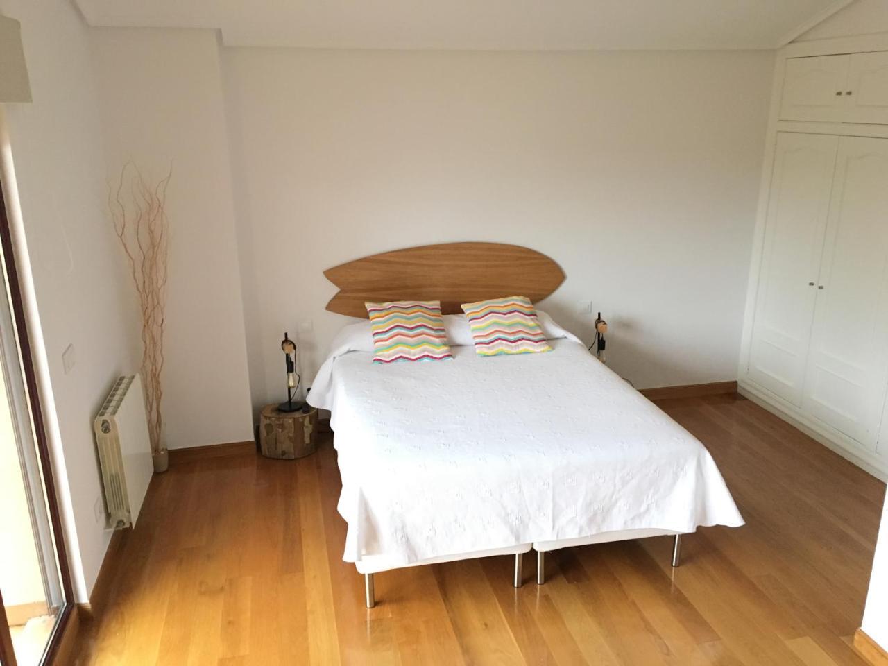 Somo Surfskate Hostel Кастанедо Экстерьер фото