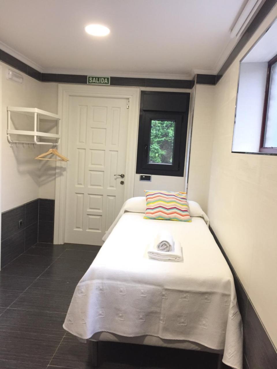 Somo Surfskate Hostel Кастанедо Экстерьер фото